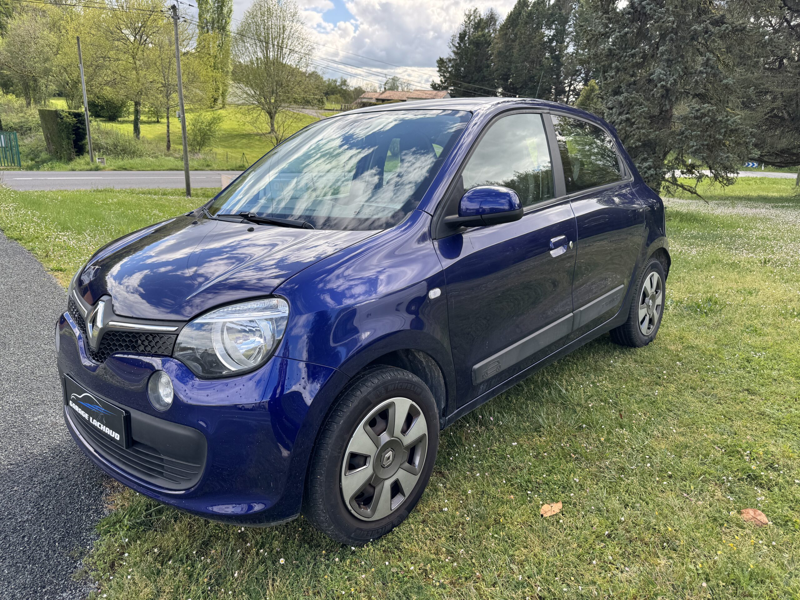 RENAULT TWINGO III 1.0 SCE 70 STOP & START ZEN RENAULT TWINGO III 1.0 SCE 70 STOP & START ZEN