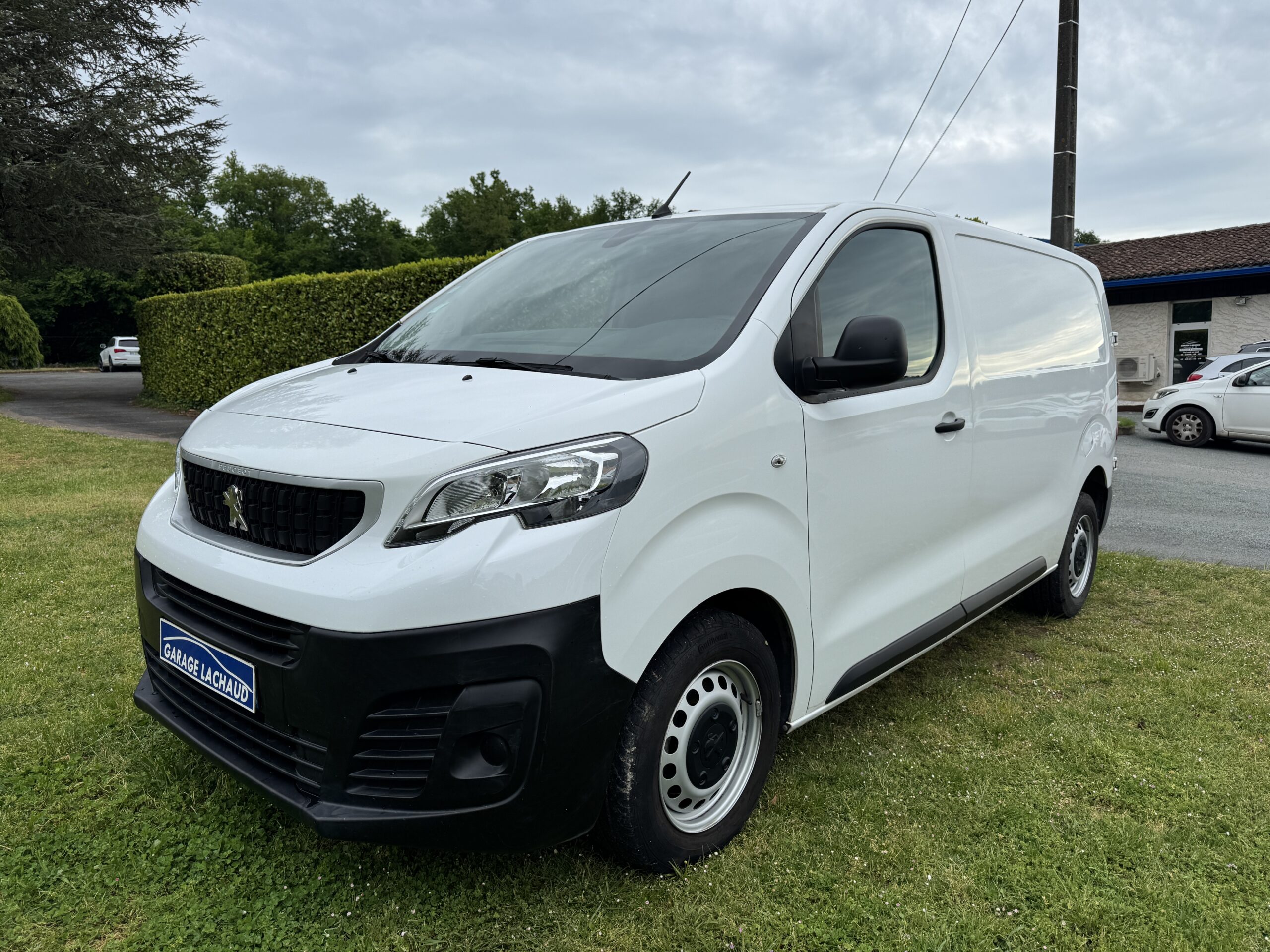 PEUGEOT EXPERT III 2.0 BLUEHDI 120 S&S STANDARD PREMIUM